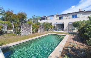 Stunning Home In Saint-Laurent-De-La-Ca à Saint-Laurent-de-la-Cabrerisse